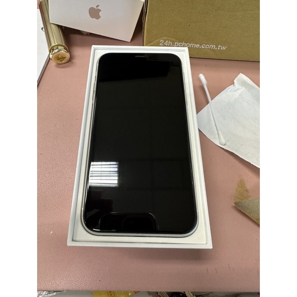 Apple iphone 11 128G(白色）