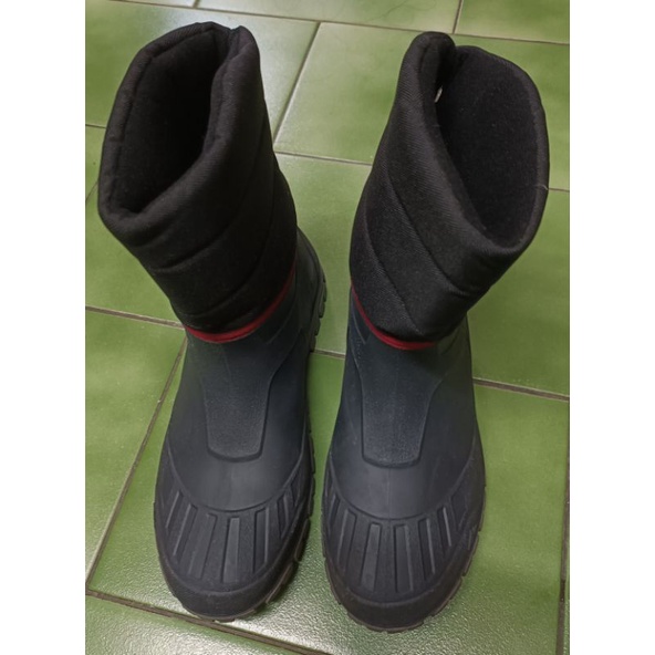 迪卡儂防水防滑雪地健行鞋(九成新)