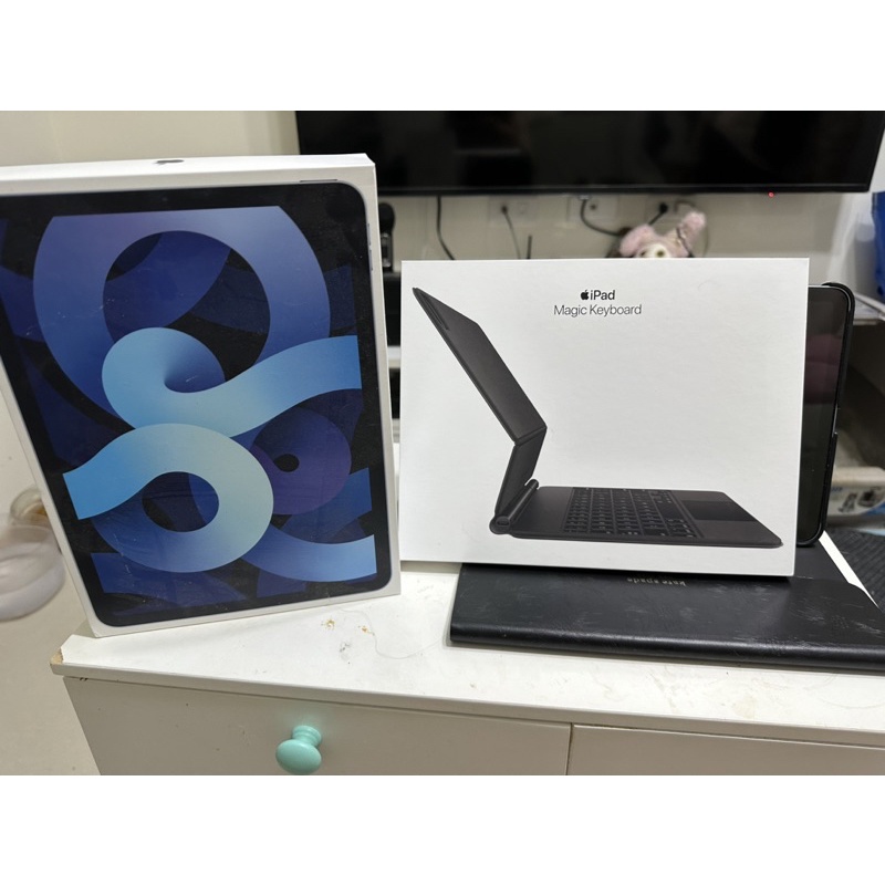 Ipad air 4 wi-fi 天藍色 64G + ipad巧控鍵盤 +Apple Pencil 2（不拆售 不議價）