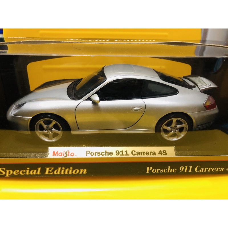 1/18 1:18 雙門引擎蓋後車廂皆可開 模型車 絕版限量稀有 保時捷 Porsche 911 Carrera 4S