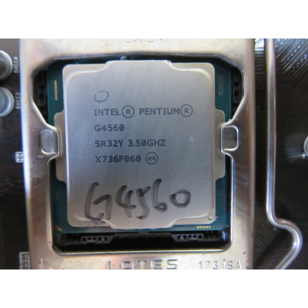 C.1151CPU-Intel Pentium 處理器 G4560 3M快取記憶體，3.50GHz 直購價310