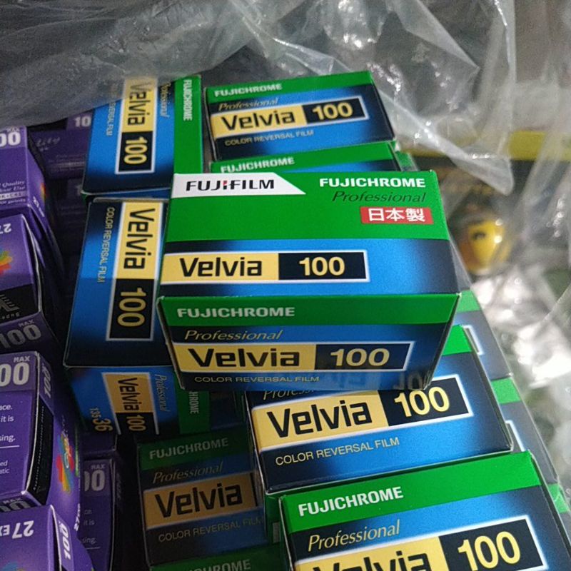 富士彩色 Velvia 100 135正片 效期2024/07月  135底片 底片機  柯達F9 M35 M38 正片