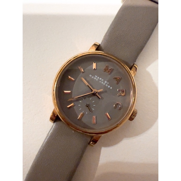 MARC BY MARC JACOBS二手 手錶 MBM1266 國際舞台小秒針灰色真皮革錶帶腕錶/女錶/36mm