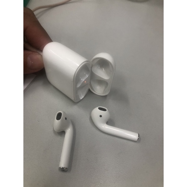 （中古）AirPods 第一代（電池已老化，當零件機買）