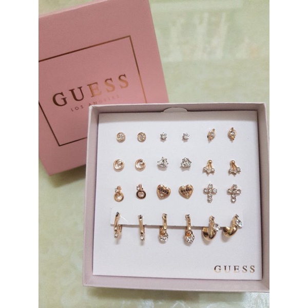 【全新-現貨】GUESS超值12對入耳環禮盒-鑲鑽 耳環 耳飾 組合 生日禮物