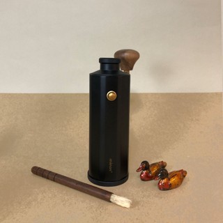 (現貨附發票) 瓦莎咖啡 minos 黑金限定版 雪白 紅色 灰色 高精度手搖磨豆機 手沖咖啡 金鋼刀 可調粗細