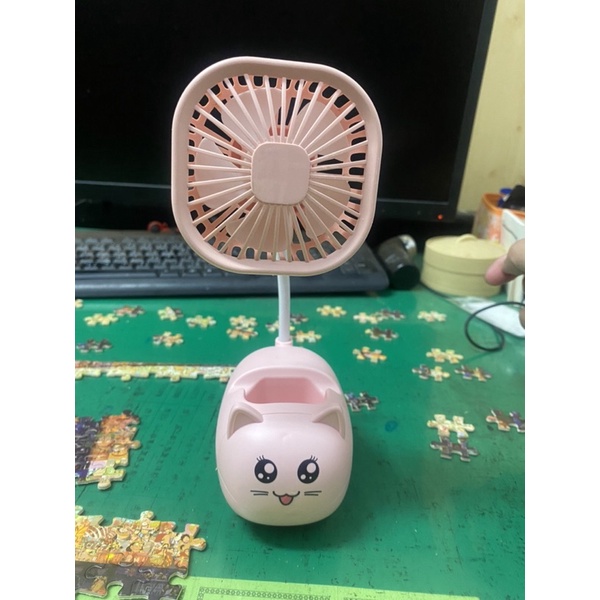 【現貨拋售】手機支架電風扇筆筒small desktop fan .可有造型支架風扇