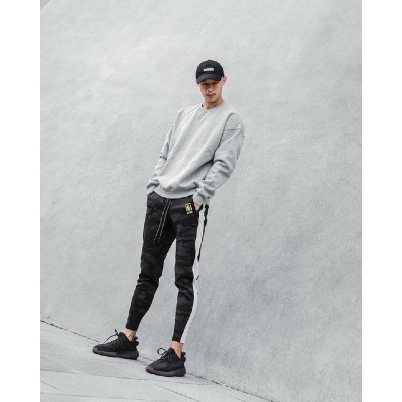 全新Taiger大學T內刷毛 運動服飾