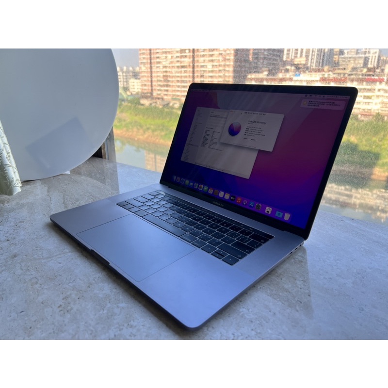 Macbook pro 15吋 i7 16g 512G 2018 4G獨顯 頂規 電池全新