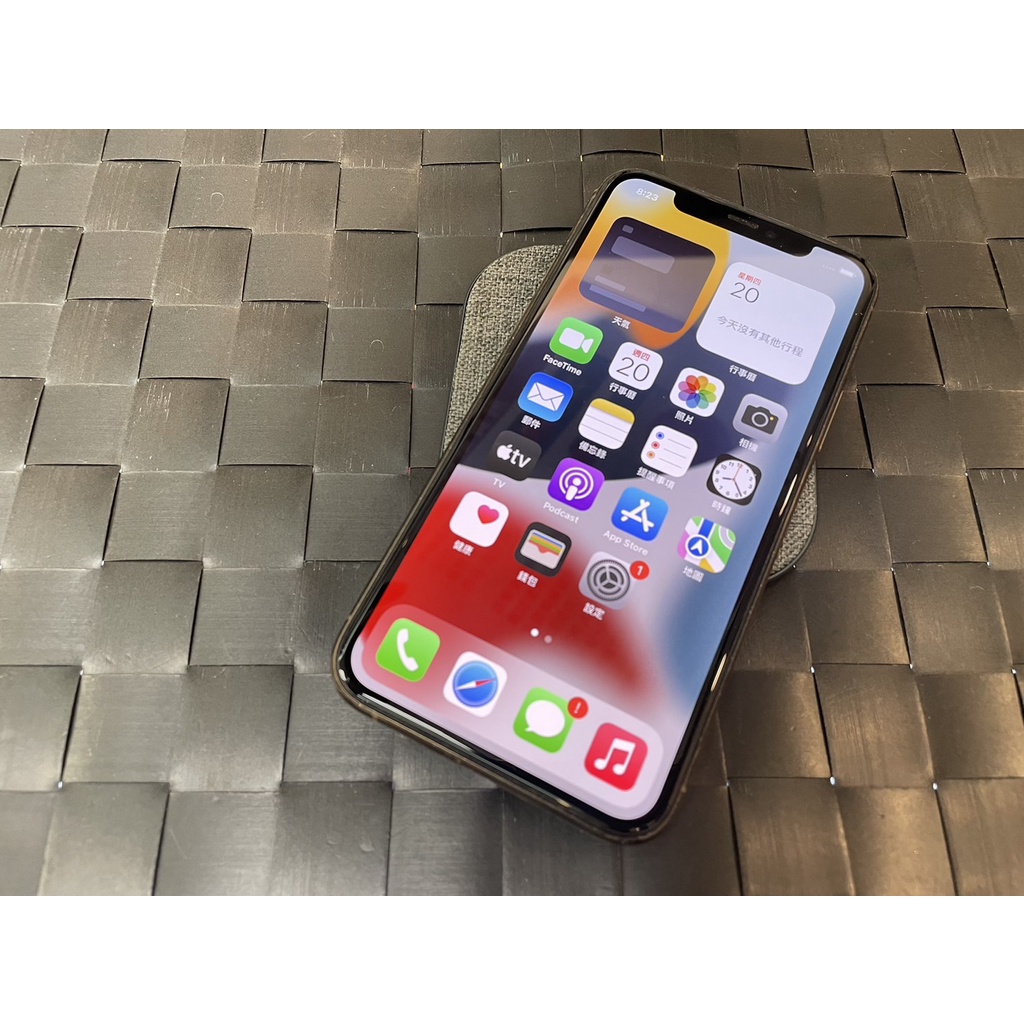 奇機3C(巨蛋店)-二手優惠 Apple iPhone 11 Pro 256G 金色 防水潑防塵 1,200萬畫素三鏡頭