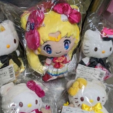 現貨 日本 三麗鷗 美少女戰士 聯名 月野兔 小兔 小小兔  酷洛米 kitty 毛絨娃娃 娃娃吊飾 壓克力立牌 資料夾