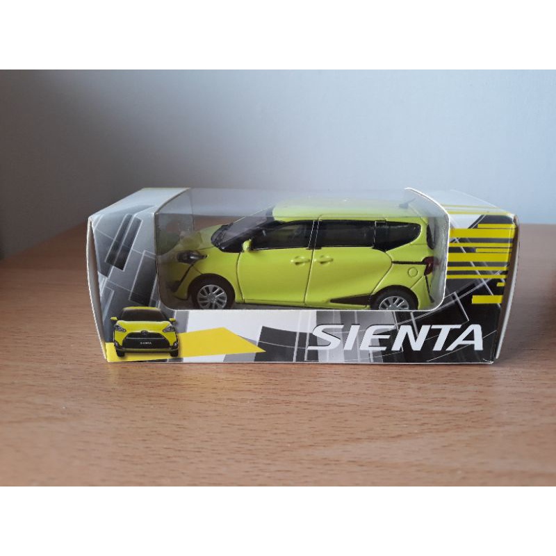 全新 現貨 1/43 Toyota Sienta 原廠精品模型車