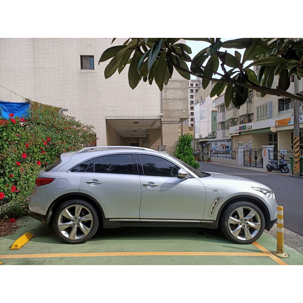 自售 Infiniti FX 35 認證中古車 全網最低 實車 運動休旅 可貸超貸全額 跑車轎車 infiniti fx