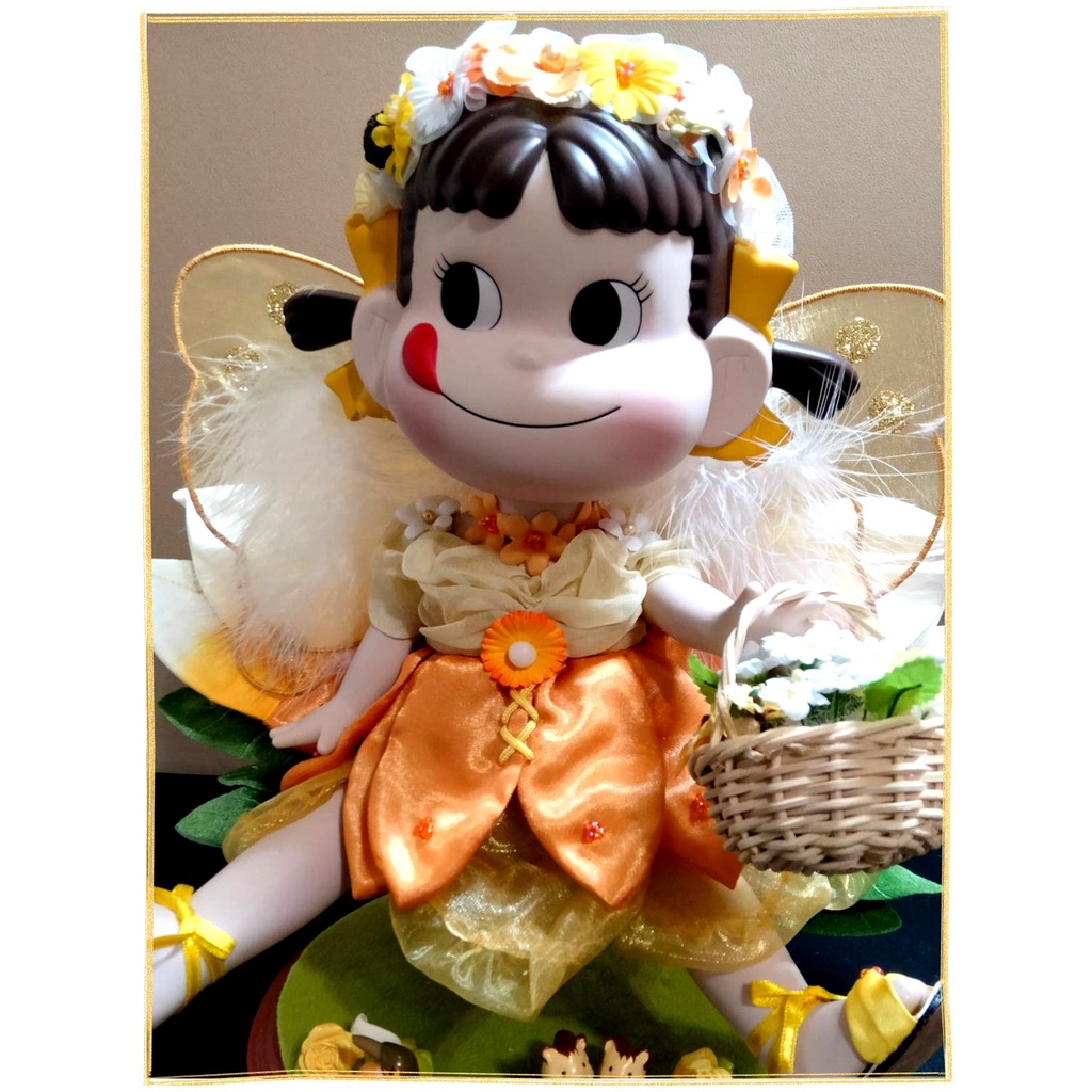 日本帶回早期正版絕版現貨-全新已拆封-2006不二家牛奶妹PEKO花中仙子年度大公仔陶瓷人形玩偶
