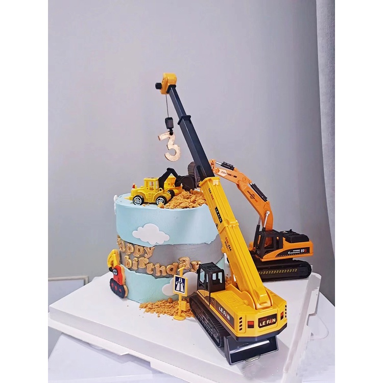 ☀孟玥購物☀大型 挖土機 吊車 路障  路標 吊車 工程車 可拆卸玩具車 生日 蛋糕裝飾 創意蛋糕 男孩最愛