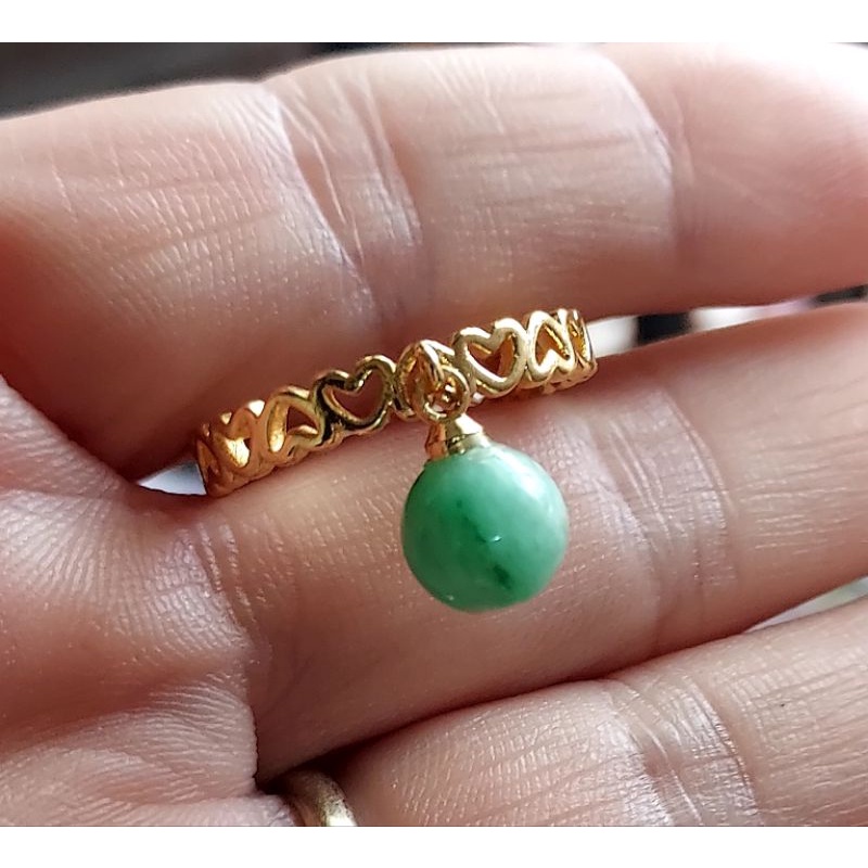 緬甸天然果綠色翡翠圓珠戒指！