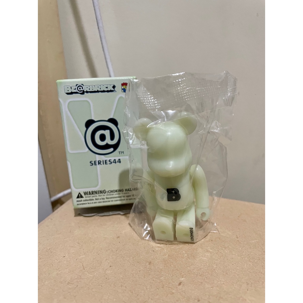 現貨 BE@RBRICK 44代 庫柏力克熊 100% 字母熊