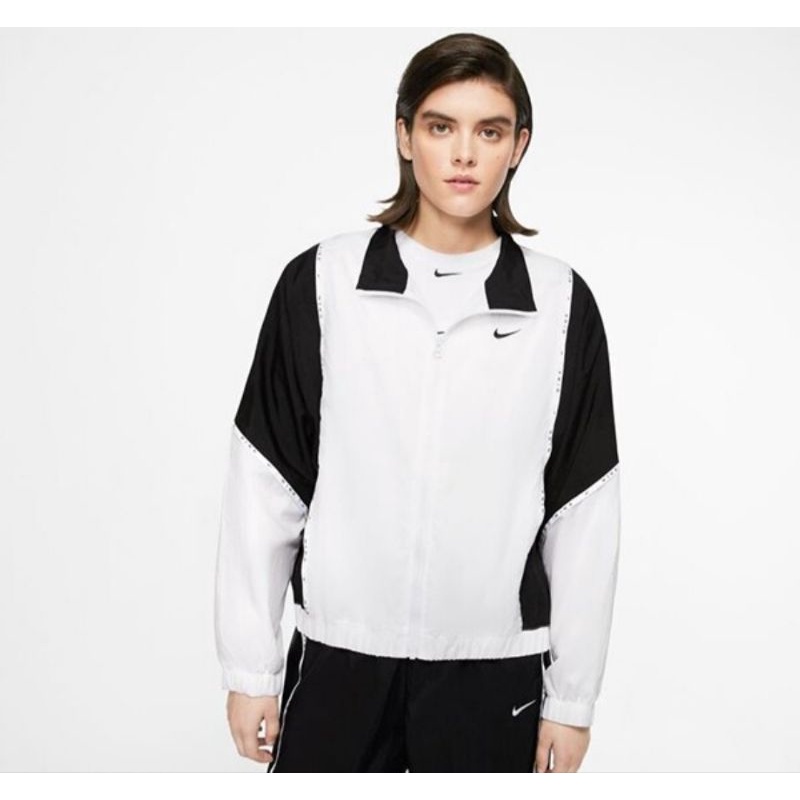 特價出清 百貨購入3080 NIKE W NSW 女裝 外套 風衣 休閒 串標 夾克 黑白