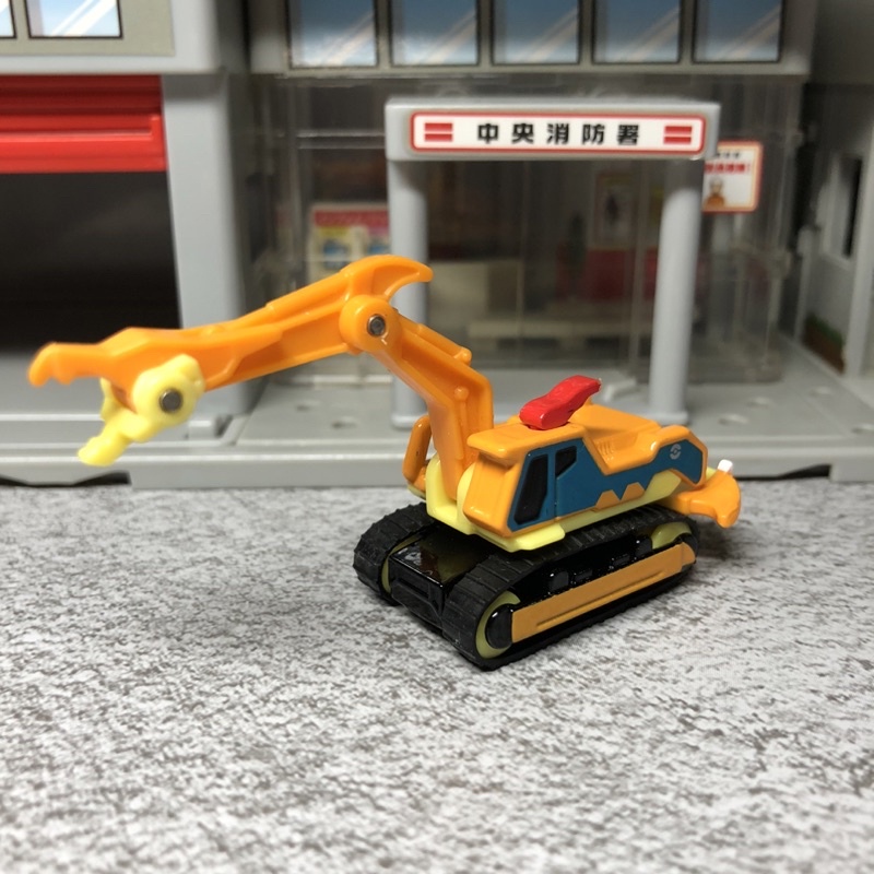 Tomica 神奇寶貝 噴火龍