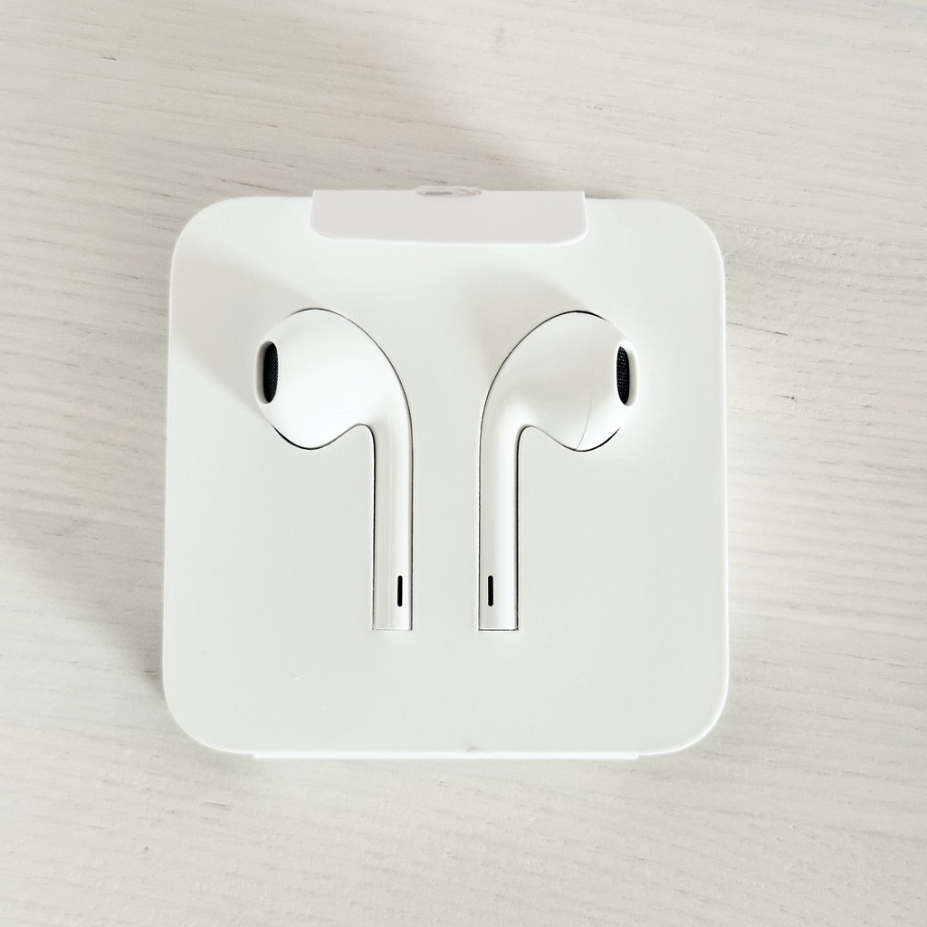 全新原廠 iPhone 耳機 EarPods 具備 Lightning 連接器