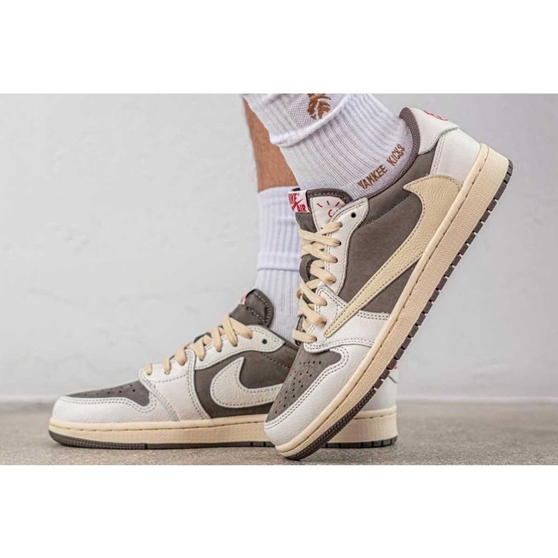 Travis Scott × Nike Air Jordan 1 Low  反轉摩卡  倒勾 聯名 鞋款