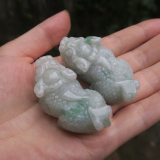 COCO緬甸玉玉石貔貅擺件 淡綠飄綠色 手工雕刻 冰糯種水頭飽滿 招財貔貅開運擺飾一對 翡翠A貨附証書 現貨在臺北市