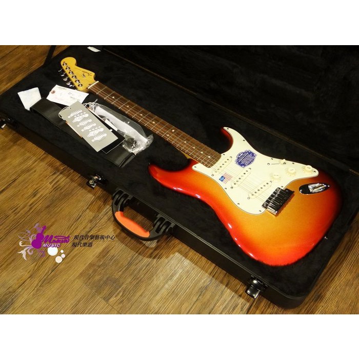 【現代樂器】24期0利率免運！美廠 Fender Deluxe Stratocaster 電吉他 漸層色