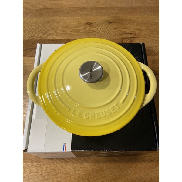 Liao 預定：Le Creuset 鑄鐵鍋 淺鍋 圓鍋 燉飯鍋 湯鍋 18cm 黃色