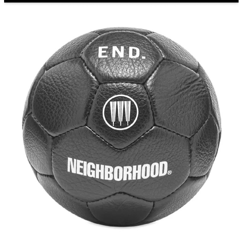 END. X ADIDAS X NEIGHBORHOOD HOME FOOTBALL 聯名皮革展示球
