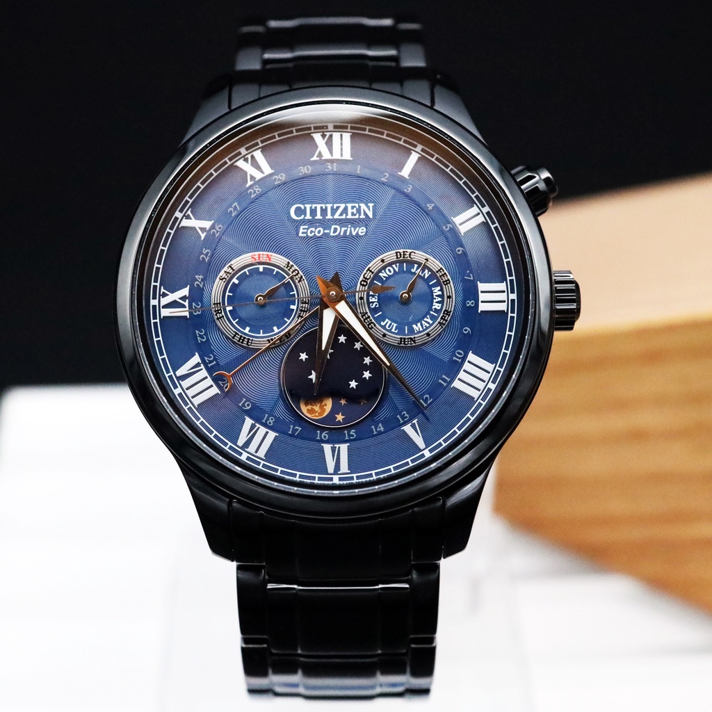 １２期分期【高雄時光鐘錶】CITIZEN 星辰 錶 AP1055-87L GENTS 藍寶石 光動能黑鋼帶男錶 月相錶