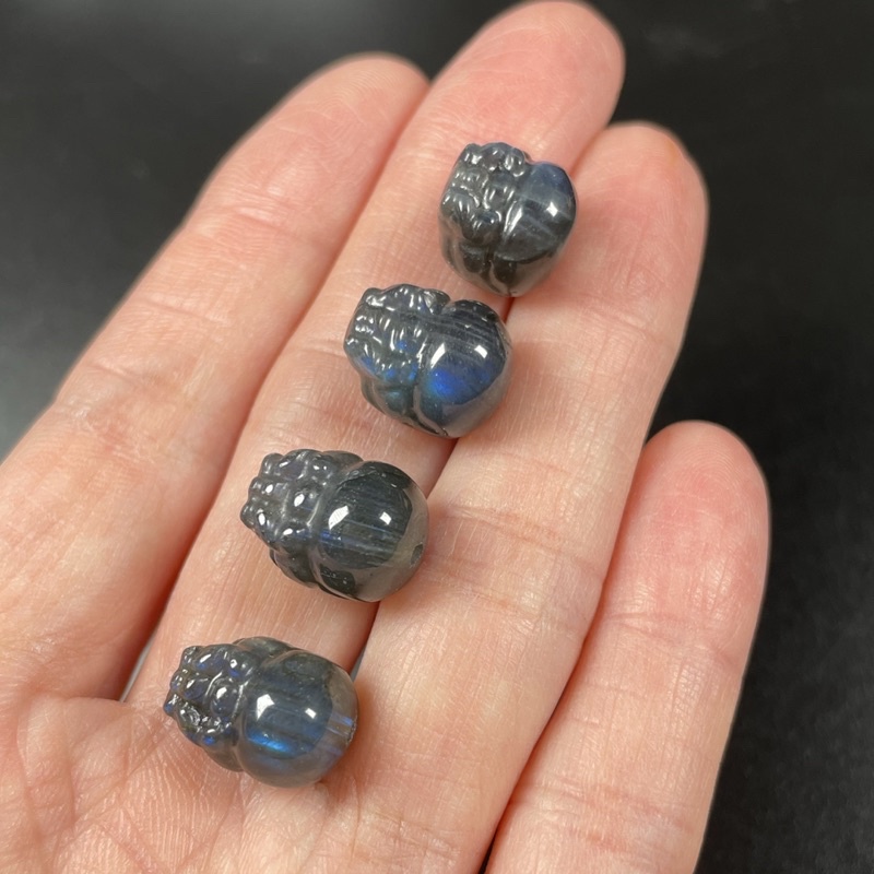玩石頭♥️ 天然 拉長石 黑拉長 純藍光 貔貅 通孔 散珠 手作材料 串珠設計 DIY 現貨 實拍