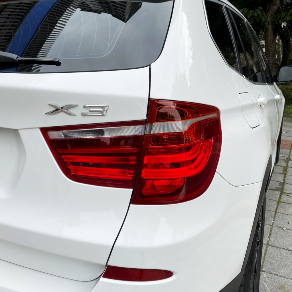 &lt;台灣之光&gt;全新 BMW F25 X3 LED光條光柱紅白晶鑽 內側 尾燈 後燈 台灣製 318 320 328