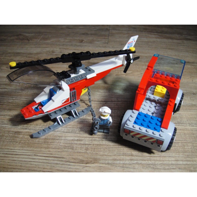 LEGO 正版樂高 二手積木 二手零件 已組裝 直升機 直昇機 人偶 車 封面圖合售無拆賣