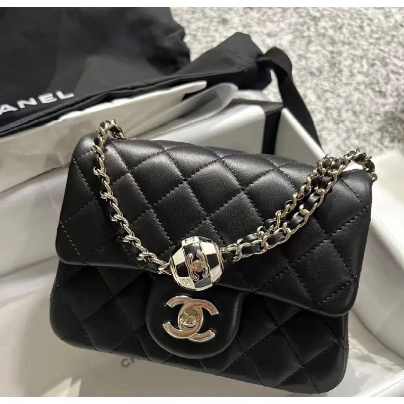 全新 Chanel 香奈兒 23C 賽車旗幟 足球金球方胖 方胖子 迷你口蓋包 coco17 cf17（AS1786）