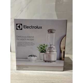 Electrolux伊萊克斯 隨行冷凝果汁機 E7CB1-86SM