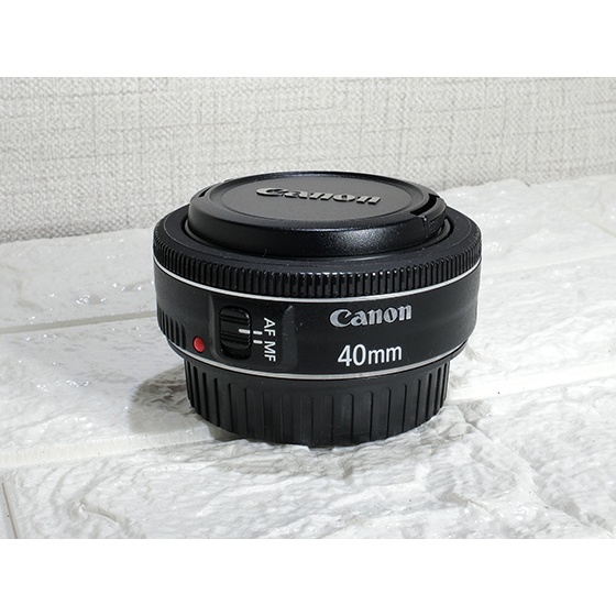CANON  EF 40mm F2.8   STM 鏡頭售2800元(功能正常)