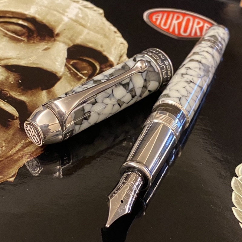 筆來筆趣》義大利🇮🇹Aurora Caesar 凱撒大帝18K限量鋼筆