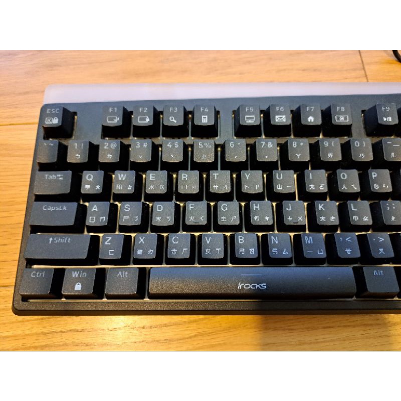 IROCKS K71M機械式鍵盤（類茶軸）