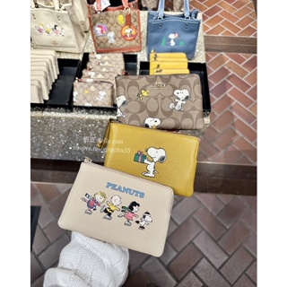美國代購🇺🇸 現貨 COACH x Peanuts Snoopy 小單層 手拿包