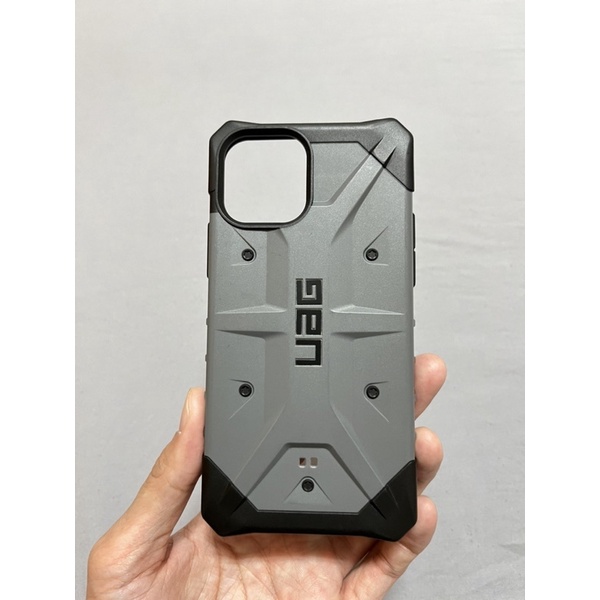 ［二手］UAG iPhone 12/12 pro(適用6.1吋） 耐衝擊保護殼-鐵灰實色款（美國軍規 防摔殼）