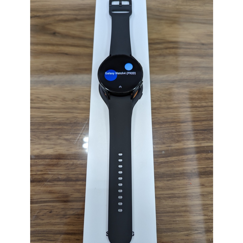 《保固內，買一送二》SAMSUNG 三星 Galaxy Watch4 44mm 藍芽 幻影黑 SM-R870 二手