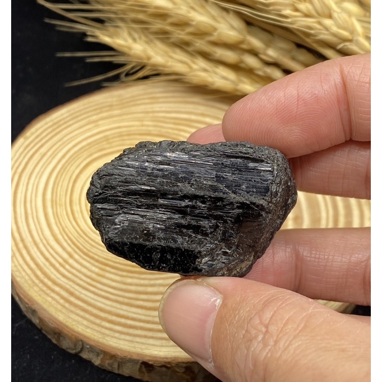 黑碧璽原礦-B13  (黑色電氣石) Tourmaline,Black