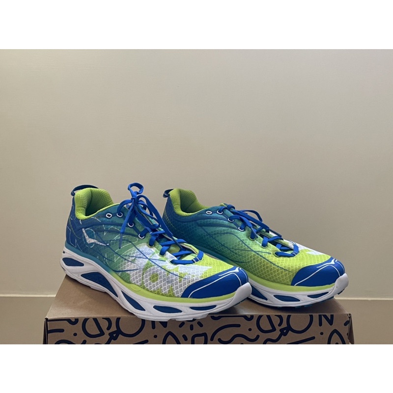 HOKA ONE ONE慢跑鞋