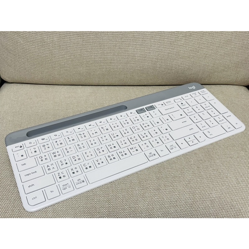 二手✌️ 【Logitech 羅技】K580 超薄跨平台藍牙鍵盤 Logi K580 超薄跨平台 藍牙鍵盤 白色鍵盤