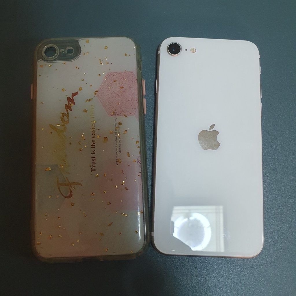 Apple iphone SE2 白色 128G，9成新，已過保，