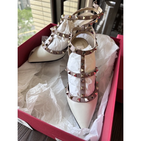 Valentino 米白色高跟鞋 二手商品