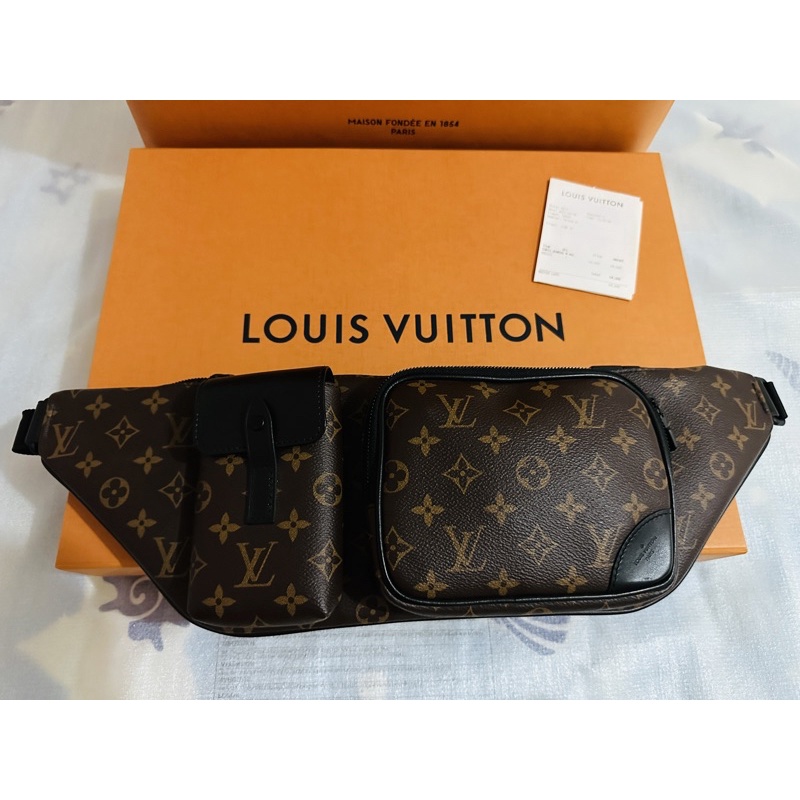 ［9.5成新］Louis Vuitton M45337 咖啡色 男包 可議