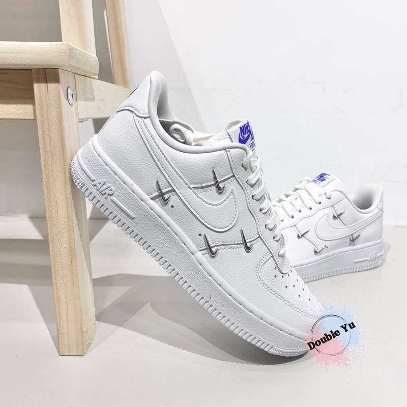 DY•NIKE W AIR FORCE 1 LX 白銀 立體銀勾 小銀勾 四勾 泫雅 小白鞋 女鞋 CT1990-100