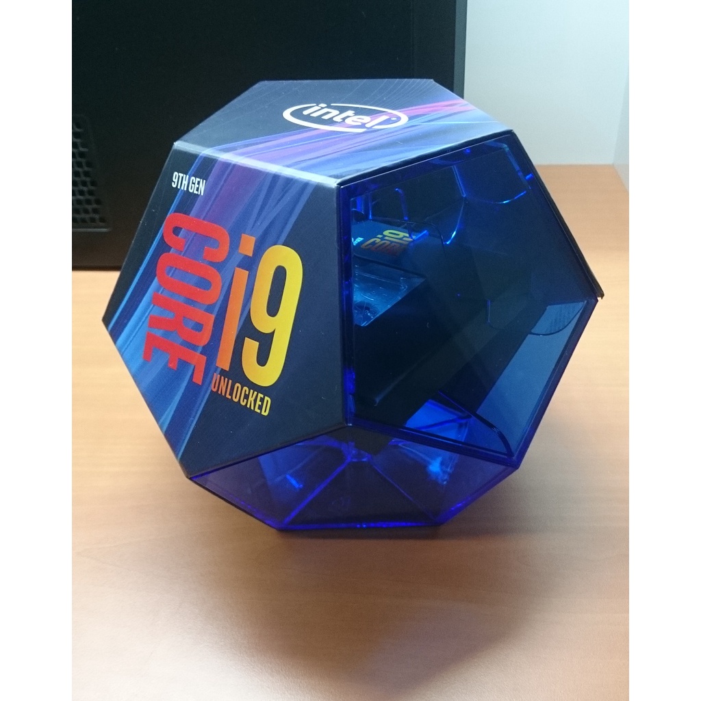 Intel I9-9900K 水晶球外盒 + CPU內盒