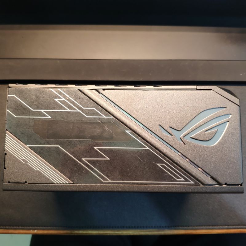 (售rma全新)ROG THOR 白金1200W OLED電源顯示